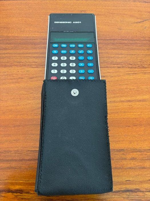 Genesonic A501 Electronic Calculator - Computer - met cover, Games en Spelcomputers, Spelcomputers | Overige Accessoires
