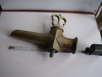Industriële apparatuur - tap kraan - Frankrijk - wijnvat, Antiek en Kunst