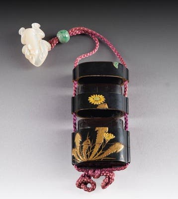 Lak-inro met bloemmotief - Lak, Keramiek, Parelmoer - School
