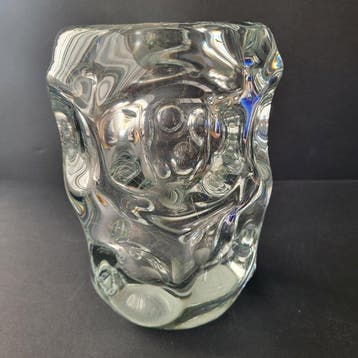 Vannes-le-Châtel - Vaas - Kristal - sculpturale vaas, Antiek en Kunst