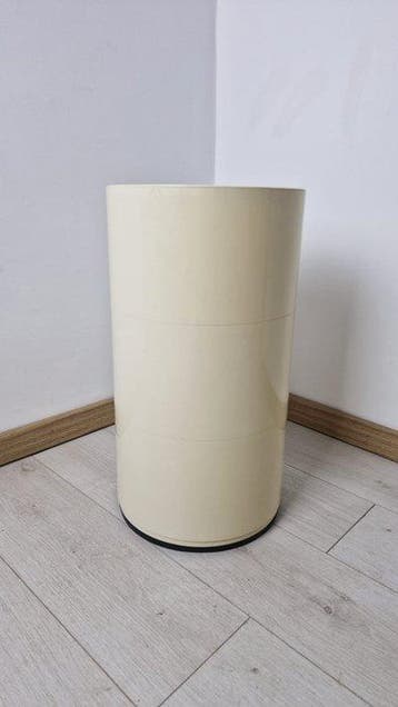 Kartell - Anna Castelli Ferrieri - Table de chevet - 4965 -