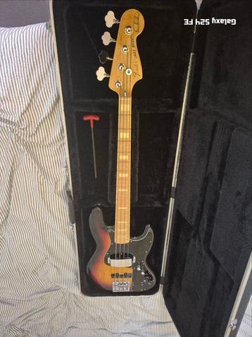 Fender - Jazz Bass - - Elektrische basgitaar - Japan - 2006, Muziek en Instrumenten, Nieuw