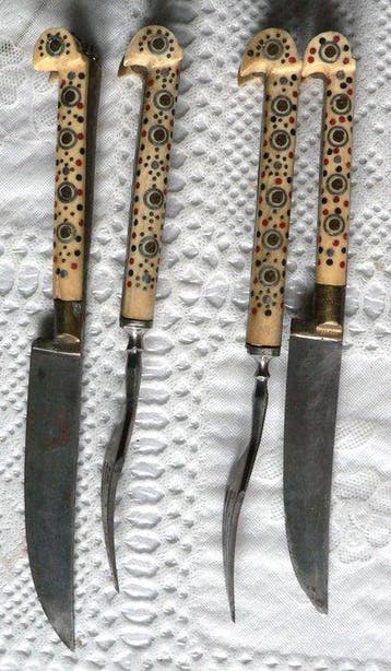 Ensemble de couteaux de table (4) - Couverts - Laiton laqué, Antiquités & Art