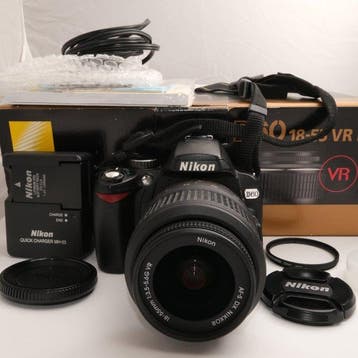 Nikon D60 + AF-S NIKKOR 18-55mm F3.5-5.6 G Digitale reflex, Nieuw