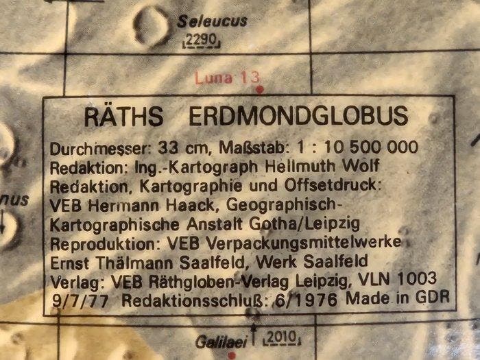 Globe - Paul Räth te Leipzig - Räths Erdmondglobus - 1977 -, Antiek en Kunst, Antiek | Wandborden en Tegels
