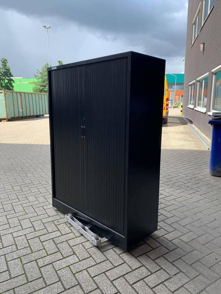 Roldeurkast 140/120/45 cm Zwart - Nieuw, Maison & Meubles, Armoires | Armoires à porte coulissante & Armoires à archives, Envoi