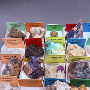 Mineralencollectie- 2000 g - (35)
