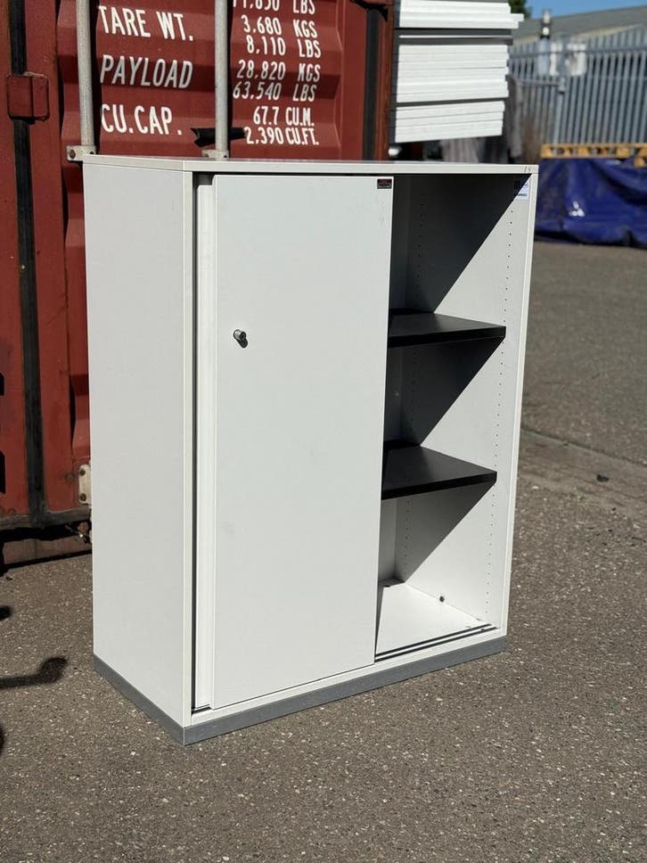 Gebruikte Schuifdeurkast - Merk Steelcase - 100 Stuks, Maison & Meubles, Armoires | Armoires à porte coulissante & Armoires à archives