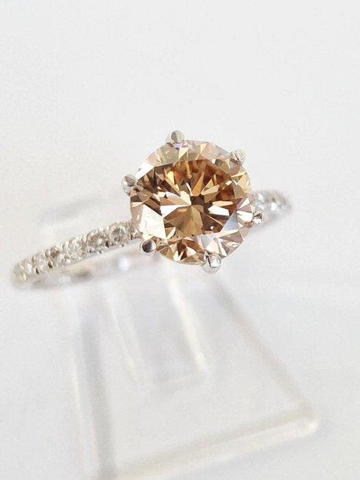 Bague de fiançailles - 18 carats Or blanc - 1.74ct. tw., Bijoux, Sacs & Beauté, Bijoux anciens