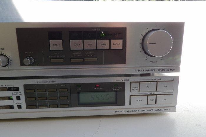 Toshiba (Aurex) - SB-M30 stereo-versterker / ST-S30, Audio, Tv en Foto, Radio's