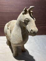 Westelijke Jin-dynastie Keramiek paardenfiguur - 29 cm
