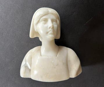 Sculpture, Buste van jonge vrouw - 155 mm - Marbre