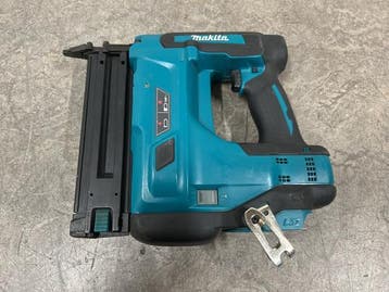 Veiling - Makita accu bradsmachine 18V body DBN500ZJ, Nieuw