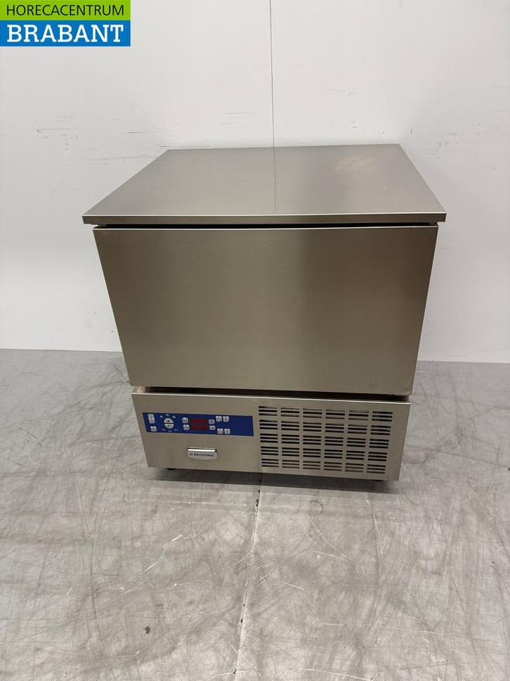 Blastchiller Electrolux en acier inoxydable 6 x 1/1 GN 72, Articles professionnels, Horeca | Équipement de cuisine, Envoi