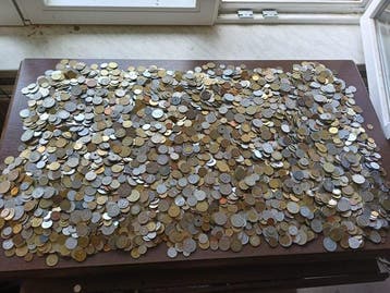 Wereld. Massive lot of approx +- 20 kilogram world coins!