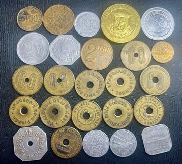 Belgique, France, Allemagne. Lot de 25 jetons anciens de