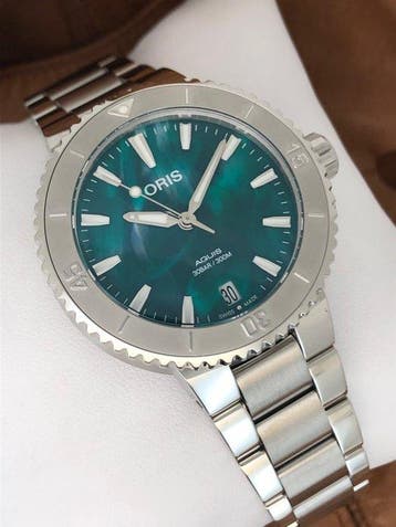 Oris - Aquis Date X Bracenet Automatic - Sans prix de