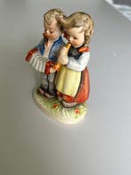 Goebel - Beeldje - Spelende kinderen - Porselein
