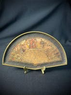 Éventail - Cuir (laqué froid) bronze ou laiton (revêtu de