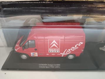 1:43 - Modelauto - Citroen Jumper 2.8 HDI 2001 + remorque -