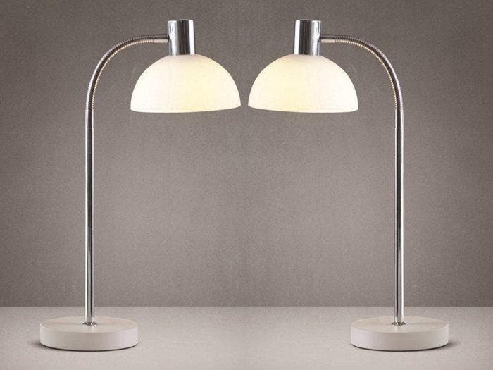 Herstal - Tafellamp (2) - Vienda Read - Flexibele Arm -, Antiquités & Art, Art | Objets design