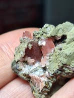 rhodochrosiet Kristallen op matrix - Hoogte: 3 cm - Breedte: