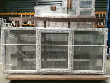 PVC Dakkapellen Verschillende afmetingen in stock!, Kunststof, Raamkozijn, Nieuw, Ophalen of Verzenden