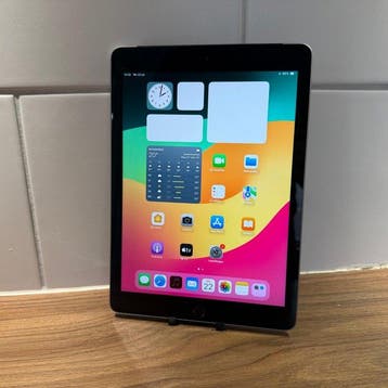 Apple iPad (6th Generation) 32GB Wifi + Cellular - Mobiele, Nieuw