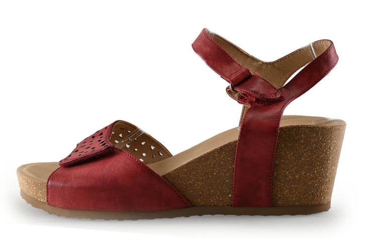 Rieker Sandalen in maat 42 Rood, Kleding | Dames, Schoenen, Rood, Zo goed als nieuw, Sandalen of Muiltjes, Verzenden