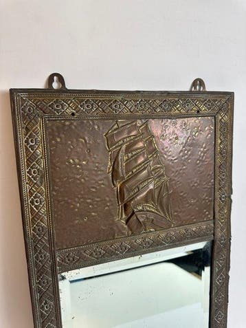 Miroir mural - Laiton - ancien voilier décoré