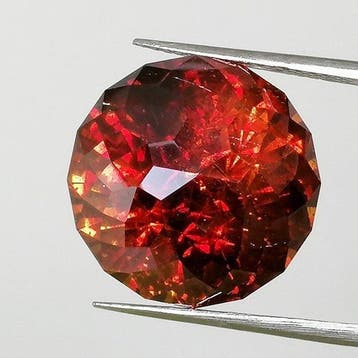 Sfaleriet - 24.66 ct - Instituto Gemólogico Español (IGE)