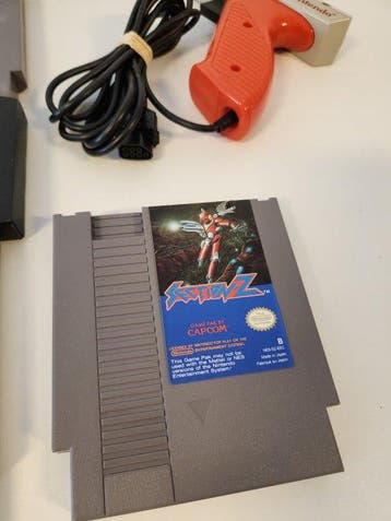 Nintendo - Nes - NES Action Set & 3x Mario & 2x Controllers, Games en Spelcomputers, Nieuw