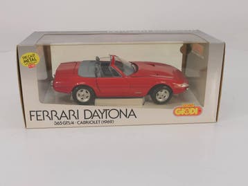 Schaal 1:18 Giodi Ferrari Daytona 365 GTS/4 cabriolet 196..., Ophalen of Verzenden, Gebruikt