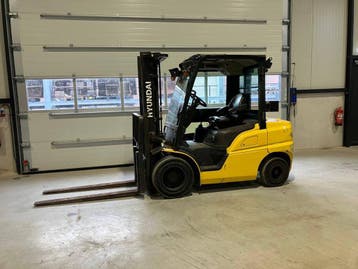 Veiling: Heftruck Hyundai 30D-9E Diesel 3000kg 4.7m 2017, Ophalen