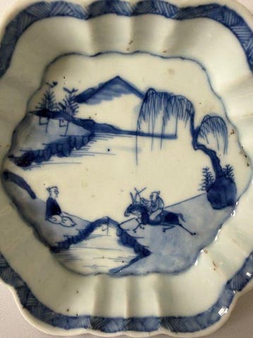 Blauw-witte Washer met Motief van Bezoekende Vrienden,