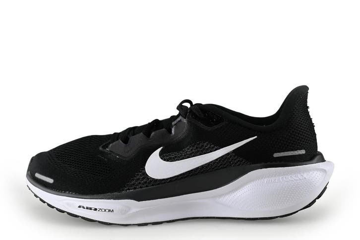 Nike Sportschoenen in maat 40½ Zwart, Kleding | Dames, Schoenen, Zwart, Zo goed als nieuw, Sportschoenen, Verzenden