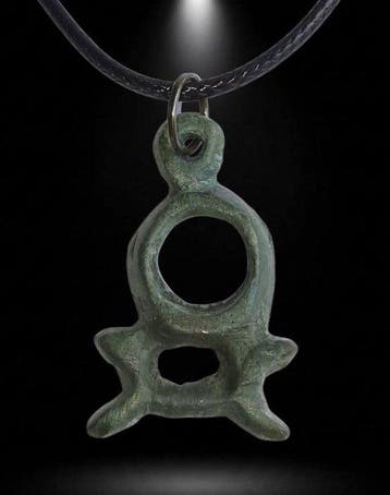 Keltisch Brons Prachtige amulet-hanger. In uitstekende