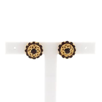 Gouden oorstekers met granaat (Oorbellen), Ophalen of Verzenden