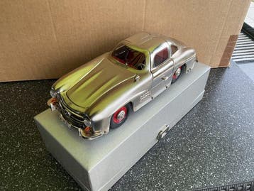 Märklin - Mercedes 300 SL in hoogglans - Opwindauto -
