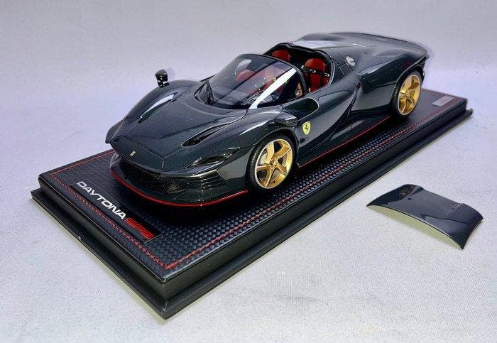MR Collection Models 1:18 - Modelauto - Ferrari, Icona, Hobby en Vrije tijd, Modelauto's | 1:5 tot 1:12