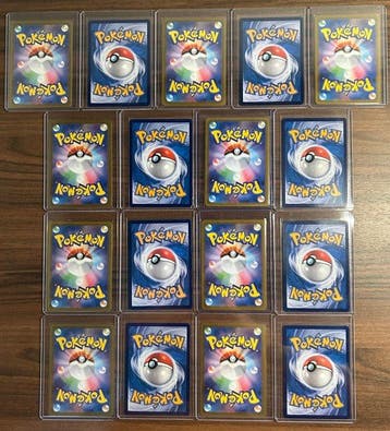 Pokémon Bulk kaarten - 17 Eeveelutions cards - Various sets