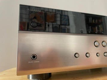 Yamaha - RX-V583 Solid state meerkanaals versterker