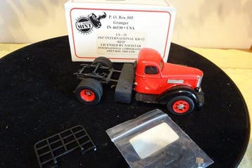 U.S. Model Mint 1:43 - Model vrachtwagen - 1947, Hobby en Vrije tijd, Nieuw