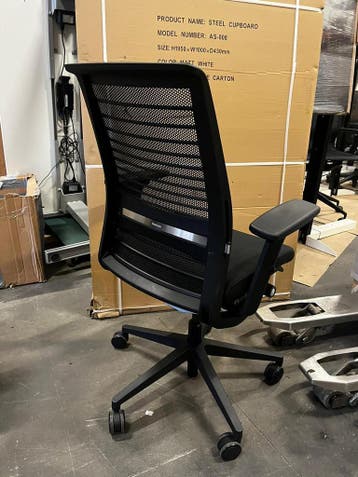 Steelcase Think V2 Full Option - Bureaustoel - Als Nieuw, Verzenden, Zwart, Zo goed als nieuw, Bureaustoel