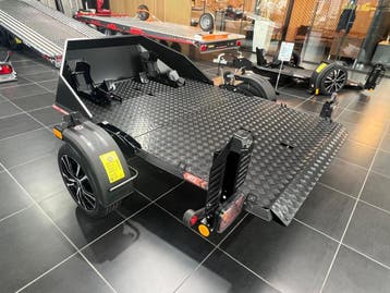 LORRIES MT2 BLACK EDITION Motortrailer | 240x174 | Alu vloer, Ophalen