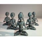 Alien Meditatie Beeld - Decor Miniatuur Ornament Hars, Verzenden, Nieuw