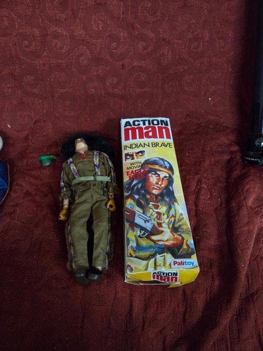 Palitoy - Figuur - Action Man - Helicopter Pilot & Indian, Antiquités & Art, Antiquités | Autres Antiquités