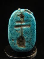 Égypte ancienne Faience Scarabée avec une décoration Nefer