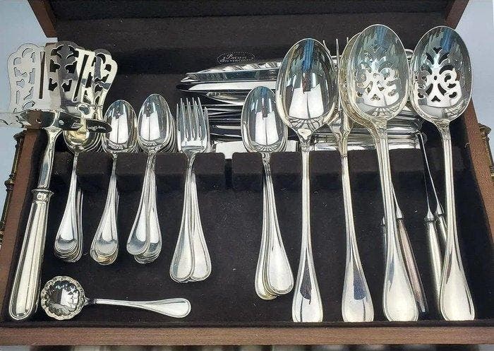 Christofle - Bestekset voor 12 personen (129) - Verzilverd, Antiek en Kunst, Antiek | Meubels | Tafels