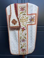 Religieuze en spirituele objecten (2) - Zijde, Borduurwerk,
